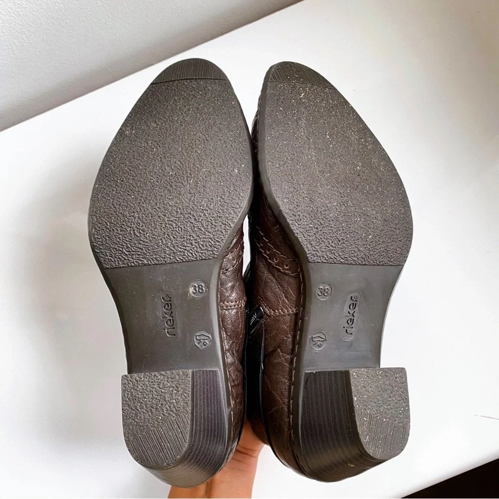 🍩 RIEKER DARK BROWN LEATHER SIDE BUCKLE CHUNKY HEEL BOOTIES! - Picture 4 of 15